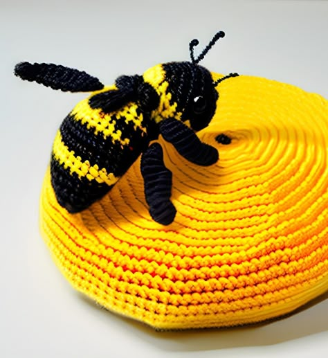 Minecraft Bee Crochet Pattern, Small Bee Crochet Pattern, Crocheted Bee Patterns, Crochet Bees Pattern, Crochet Insects Free Pattern, Bumble Bee Crochet Pattern Free, Crochet Bumble Bee Pattern Free, Bee Crochet Patterns Free, Crocheted Bees