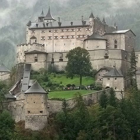 Castle from 10th Kingdom Tenth Kingdom, Hohenwerfen Castle, 10th Kingdom, The 10th Kingdom, Old Castle, Chateau Medieval, Castle Mansion, Famous Castles, European Castles