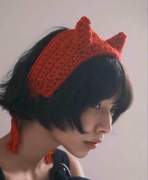 Mode Crochet, Smink Inspiration, Crochet Design Pattern, Kawaii Crochet, Crochet Fashion Patterns, Fun Crochet Projects, Diy Crochet Projects, Diy Couture, Knitted Hat