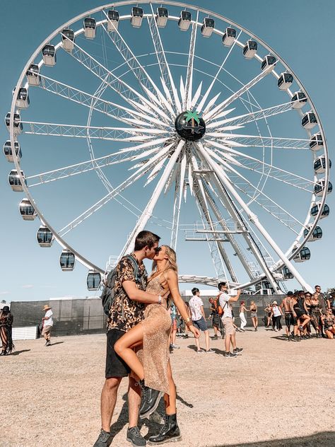 Coachella Couple Outfits, Couple Festival Outfits, Coachella Outfit Men, Tomorrowland Outfit, Edc Orlando, Festival Aesthetic, Lost Lands, Festival Inspo, Rock In Rio