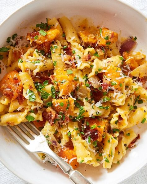 NYT Cooking’s Instagram post: “Butternut Squash Pasta With 📣 Bacon 📣 and 📣 Parmesan! 📣 @yossyarefi's dreamy weeknight recipe is at the link in bio.” Bacon And Butternut Pasta, Butternut Squash And Bacon Recipes, Butternut Squash Prosciutto Pasta, Butternut Chicken Pasta, Roasted Butternut Squash Pasta Recipes, Butternut Squash Bacon Pasta, Butternut Squash And Pasta Recipes, Butternut Squash With Pasta, Butter Nut Squash Pasta Recipes