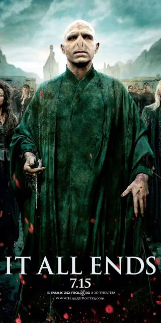 Lord Voldemort And Harry Potter Wallpaper And Photo Collection Voldemort Wallpaper, Film Harry Potter, Deathly Hallows Part 2, Harry Potter Poster, The Deathly Hallows, Harry Potter Deathly Hallows, Images Harry Potter, Bellatrix Lestrange, Harry Potter Gif