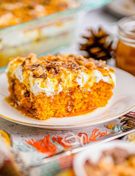 Better Than Fall Pumpkin Cake, Pumpkin Better Than Cake, Better Than Pumpkin Pie Cake, Pumpkin Better Than Anything Cake, Cake Walk Ideas, Seasonal Cakes, Pumpkin Poke Cake, Pumpkin Treats, Desserts Ideas