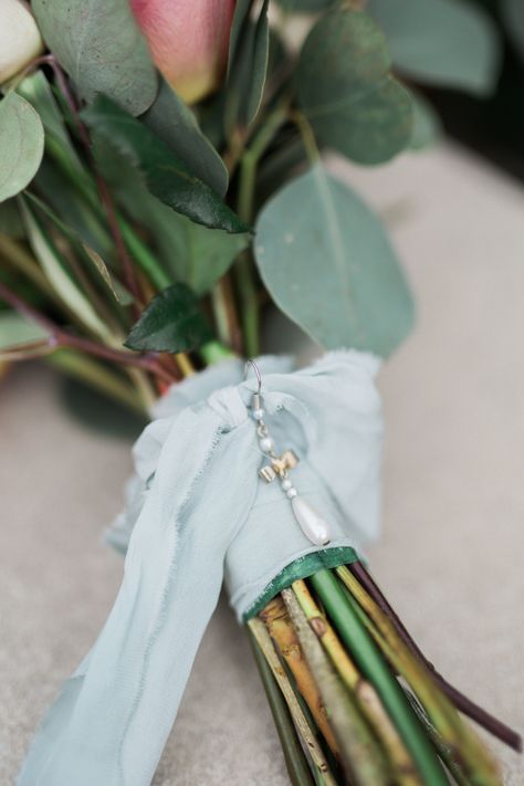 What are you planning to wrap your bouquet in? We love how Blooms bride Jillian attached an heirloom earring to her bouquet! Photography: @meganhannonphoto Bulk Flowers Online, Bouquet Photography, Diy Bridal Bouquet, Eucalyptus Greenery, Bouquet Wrap, Diy Bridal, Fresh Cut Flowers, Floral Supplies, Wedding Bridal Bouquets