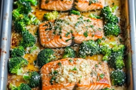 Sheet Pan Salmon and Broccoli with Garlic and Parmesan 1 Pan Salmon And Veggies, One Sheet Salmon, Sheet Pan Paleo, Broccoli With Garlic, Sheet Pan Salmon, Pan Salmon, Salmon And Broccoli, One Pan Meals, Broccoli Florets