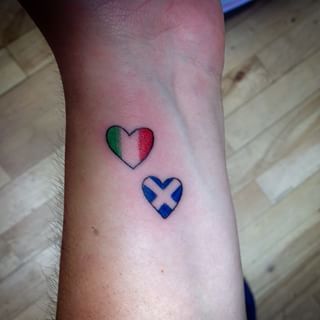 Italian heart tattoo Italian Flag Tattoos For Women, Italy Flag Tattoo, Italian Heart Tattoo, Italian Heritage Tattoo, Italian Flag Tattoo, Italian Tattoos For Women, Monarch Tattoo, Italy Tattoo, Anniversary Tattoo