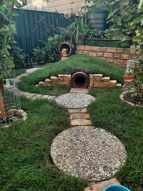 Bunny Playground Outdoor, Backyard Rabbit Habitat, Rabbit Area Outdoor, Rabbit Enclosure Ideas Outdoor, Backyard Bunny Habitat, Natural Rabbit Enclosure, Natural Rabbit Habitat, Tortoise Run Outdoor, Large Rabbit Enclosure