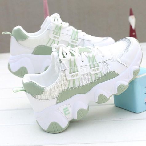 Sepatu Platform, Wallpaper Nike, Casual Shoes Women Sneakers, Chinese Shoes, Korean Shoes, Dr Shoes, Trendy Shoes Sneakers, Preppy Shoes, Pretty Shoes Sneakers