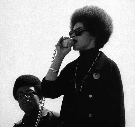 Black Panther Party Women | black panther woman Kathleen Cleaver, Good Girls Revolt, Black Panthers Movement, Black Power Movement, Black Freedom, Black Panther Party, Billie Jean, Civil Rights Movement, Power To The People