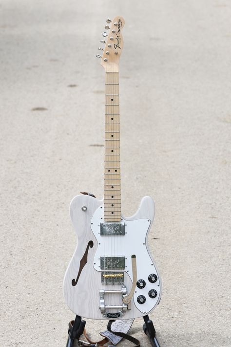 Fender Thinline Telecaster, Fender Thinline, Thinline Telecaster, Telecaster Deluxe, Telecaster Thinline, Guitar Tuner, Homemade Instruments, Diy Guitar, Guitar Room