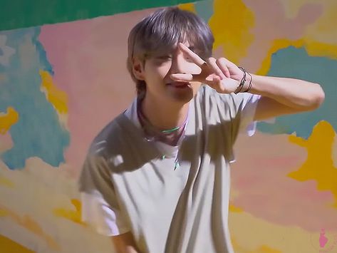 Kim Taehyung Gif Cute, Taehyung Cute Gif, Dynamite Taehyung, Sketch Taehyung, Kim Taehyung Gif, Gif Taehyung, Taehyung Gifs, Gif Jungkook, J Hope Gif