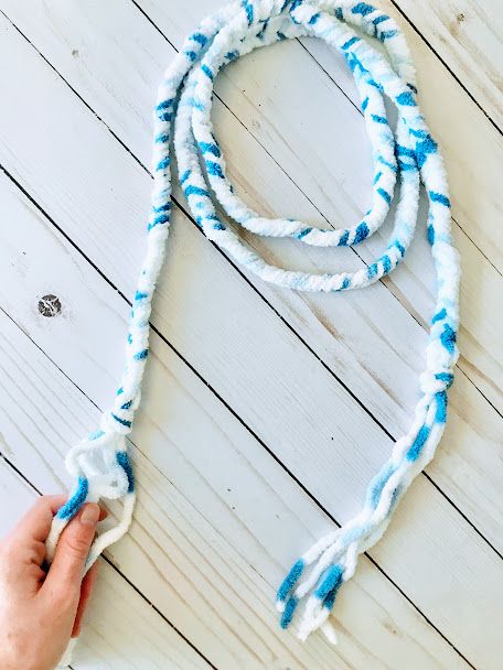 Diy Jump Rope, Rope Tutorial, Operation Christmas Child Boxes, Rope Workout, Travel Sewing Kit, Jump Rope Workout, Travel Sewing, Christmas Child, Diy Braids