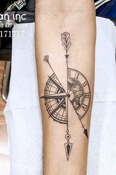 Half Clock Half Compass Tattoo Idea #compasstattoo #clocktattoo ★ Simple and interesting arrow tattoo design ideas that will make you feel as feminine as possible. Add a feather and a compass and you will love the results. #arrowtattoo #arrowtattoodesign #tattoodesigns #tattooideas #tattooforwomen #womentattoo #glaminati Half Compass Tattoo, An Arrow Tattoo, Arrow Compass Tattoo, Simple Compass Tattoo, Geometric Compass, Targaryen Tattoo, Sagittarius Tattoo, Arrow Tattoo Design, Compass Tattoo Design