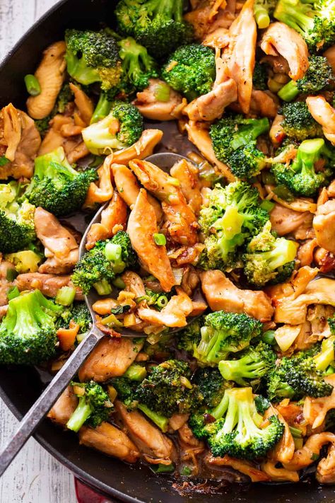 Whole30 Chicken And Broccoli, Clean Eating Chicken And Broccoli, Clean Weeknight Dinner, Clean Chicken Recipes Healthy, Whole 30 Chicken And Broccoli, Fast Paleo Dinner, Chicken And Broccoli Stirfry, Chicken And Broccoli Recipes Healthy, Paleo Chicken And Broccoli