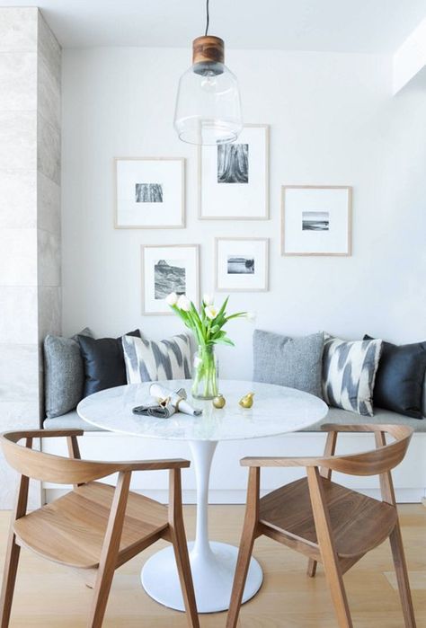 Breakfast Nooks - My top 10 favourite looks - Making your Home Beautiful White Round Tables, Banquette Seating, Dining Nook, Dining Room Inspiration, Small Dining, Dining Room Lighting, Dining Room Design, Modern Dining, Decor Rustic