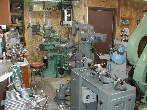 Home Machine Shop, Artist Workspace, Industrial Workshop, Workshop Layout, Metal Lathe, Engraving Tools, Tools Jewelry, Workshop Ideas, Garage Shop