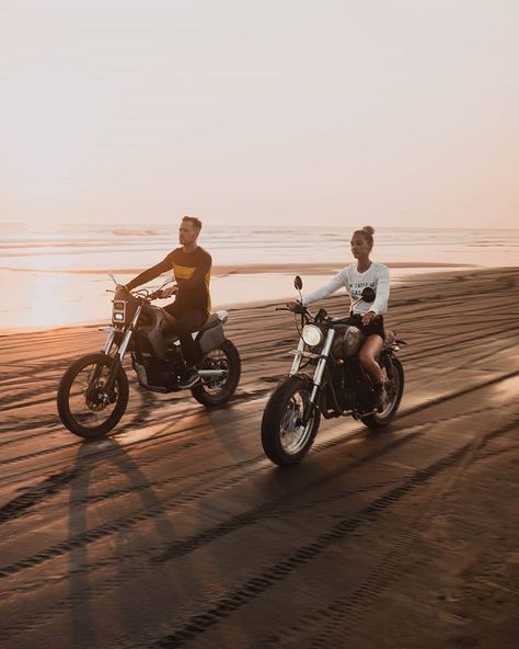 Motorbike Clothing, Life Cycles Activities, Cafe Racer Style, Enduro Motorcycle, Bali Beaches, Bike Photoshoot, Bike Photography, Beach Shoot, Electric Bikes