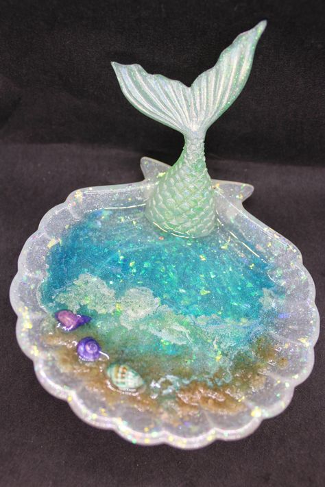 Resin Mermaid Tail, Resin Mermaid, Mermaid Resin Art, Resin Jewelry Making, Sand Art, Jewelry Dish, Ocean Art, Resin Diy, Resin Jewelry