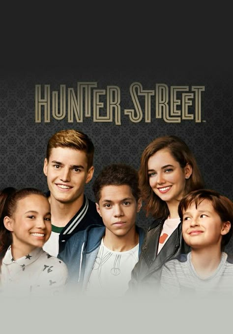 Protagonistas de la 1a temporada Hunter Street Nickelodeon, Teen Series, Nickelodeon Movies, Hunter Street, Old Cartoon Shows, Movie To Watch List, Disney Channel Shows, Nickelodeon Shows, Teen Movies