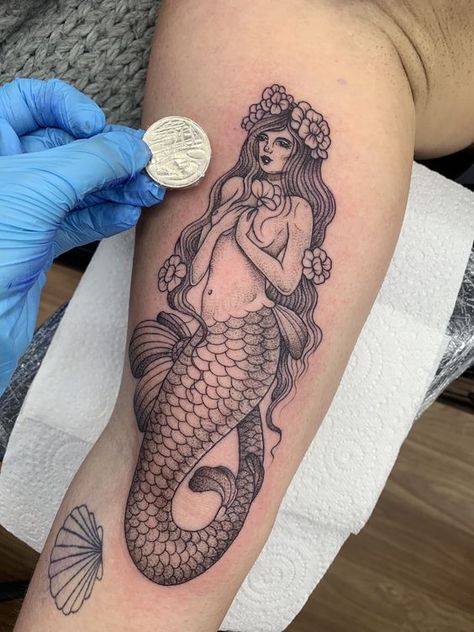 Tattoo Inner Bicep, Small Mermaid Tattoo, Capricorn Tattoo, Birth Flower Tattoos, Mermaid Tattoo, Dot Work Tattoo, Fine Line Tattoos, Star Signs, Skull Tattoo