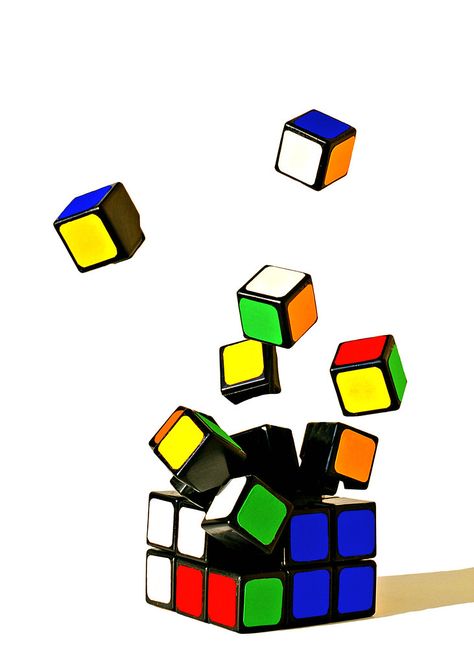 Brescia Italy, Figurative Kunst, Rubix Cube, Polygon Art, Mall Design, Poster Inspiration, 2d Design, Just For Fun, Magazine Cover