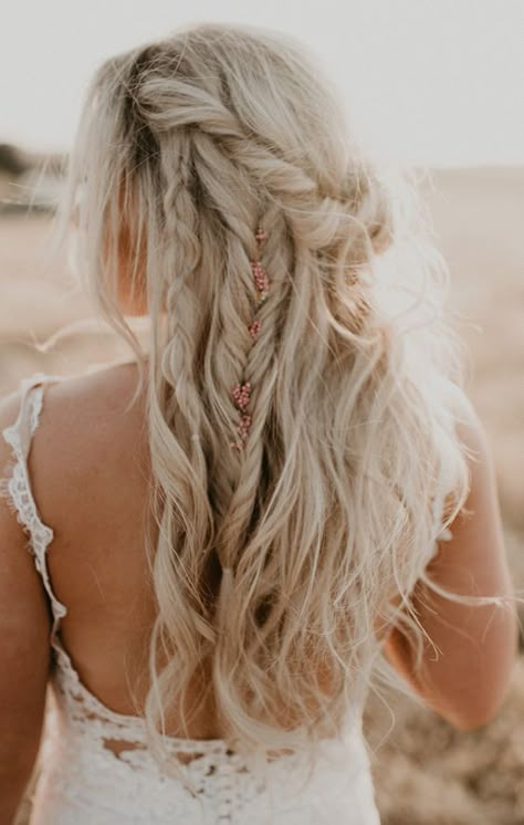 30+ Gorgeous Styles For Boho Wedding Hair 6 Oakdale California, Country Wedding Hairstyles, Boho Wedding Dress With Sleeves, Bridal Braids, Boho Wedding Hair, Hair Extensions Best, Creative Hairstyles, Wedding Hairstyles For Long Hair, Boho Hairstyles