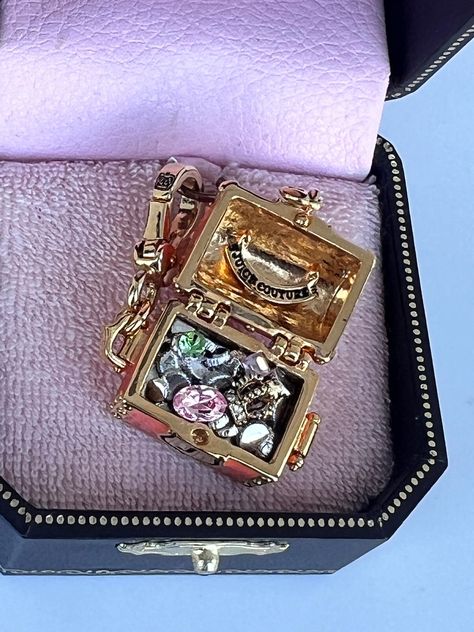 "You are paying for a  100% AUTHENTIC High-Quality JUICY COUTURE Charm that will last forever   100% AUTHENTIC!  BRAND NEW! IN ORIGINAL TAGGED BOX!!   VERY HARD TO FIND, VINTAGE CHARM FOR CHARM COLLECTORS ** 🎁🎁 Beautiful Juicy Couture VINTAGE TREASURE CHEST Charm. Chest opens to reveal tiny crystal \"jewels\". 14k Gold plating on Solid Brass and enamel details.  Approximately 2\" long with lobster clasp. ENJOY! 😀" Juicy Charms, Vintage Treasure Chest, Juicy Couture Vintage, Juicy Couture Charms Bracelet, Juicy Couture Bracelet, Pretty Jewelry Necklaces, Juicy Couture Charms, Juicy Couture Jewelry, Gold Armband