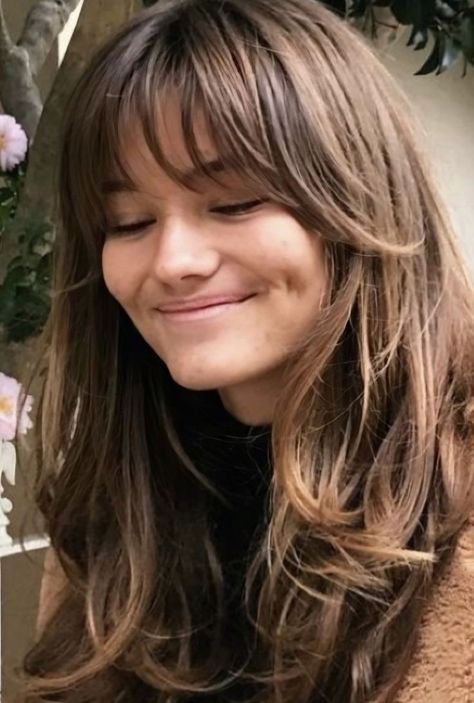 Hair Cut With Bangs For Girl, Bangstyle Hair Long Wispy Layers, Fringe Layers Medium Hair, 90s Fringe Hair, Long Layers Fringe, Face Framing Layers Medium Length Hair With Bangs, Whisper Bangs Long Hair, Wispy Bangs With Layers Straight Hair, Straight Bangs With Layers