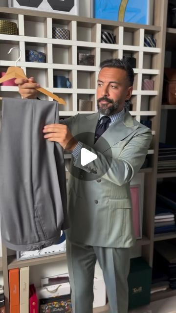 Home Harmony Tips on Instagram: "👖 #OrganizedGentlemen 👔
Watch and learn from the master himself, @luigi_lauro, as he demonstrates the ultimate hack for folding and hanging your dress pants without them constantly falling off the hangers.  Say goodbye to wardrobe malfunctions and hello to a perfectly organized closet! Don’t miss out on this game-changing tip - swipe to watch the full video and be sure to follow for more helpful tips like this one. 
Credit: @luigi_lauro 
#HomeOrganization #GentlemenTips #ClosetOrganization #LifeHacks #MensFashion" Pants Hanger Hack, How To Hang Dress Pants In Closet, How To Hang Up Pants, How To Hang Dress Pants, How To Fold Dress Pants, Hanging Pants, Pants Hanger, Organized Closet, Perfectly Organized