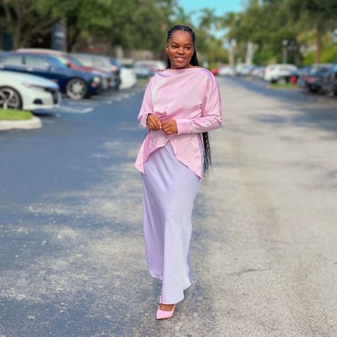 Modest wardrobe MUST HAVE: Silk/Satin Skirts 💜. This lavender skirt @urbanmodesty1 is perfect for dressing up on a Sunday morning or a sophisticated weekday casual. Use THAMARA20 to save on your purchase 🫶🏾 . . #urbanmodesty#ootd#skirt#silk#modestfashion#collab#modestfashion#miamiblogger Purple Silk Skirt Outfit, Silk Skirt Outfit, Lavender Skirt, Satin Skirts, Modest Wardrobe, Modest Outfit Ideas, Skirt Silk, Dressing Up, Purple Silk