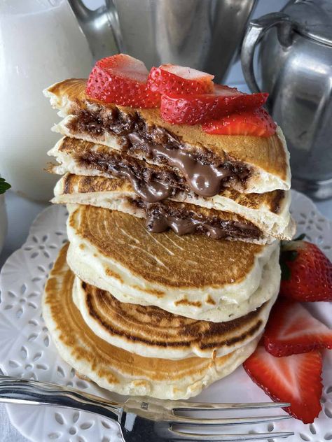 The Best Nutella Stuffed Pancakes Recipe - Mom Loves Baking Nutella Stuffed Pancakes, Recipes Nutella, Pancake Mix Uses, Stuffed Pancakes, Nutella Cookie, Nutella Pancakes, Nutella Brownies, Nutella Cookies, Chocolate Hazelnut Spread