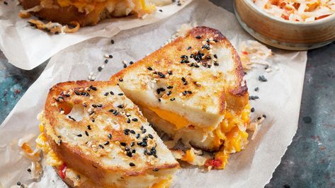 5 Ways to Make a Healthier Grilled Cheese Sandwich Hummus Grilled Cheese, Healthier Grilled Cheese, High Protein Grilled Cheese, Protein Grilled Cheese, Kimchi Grilled Cheese, Healthy Grilled Cheese, Keto Grilled Cheese, Grilled Cheese Recipes, Low Cholesterol