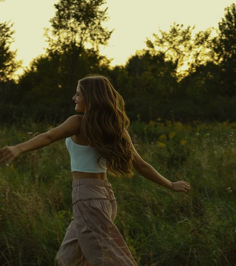 the last light of summer ✨ loved doing these senior photos so much! #authenticlovemag #unscriptedposingapp #dirtybootsandmessyhair #belovedstories #theromanticsclub #cinegrams #sarahimagazine #seniorphotos #michiganseniorphotographer #michigan #seniorinspo #777luckyfish #senioryearmagazine #cinematicphotographer #documentarystyle #visualpoetry keywords - golden hour, sunset, senior inspo, senior, senior pictures, senior photos, white dress, outfit inspo, summer, running, laughing, dancing... Senior Photoshoot Prompts, Senior Picture Prompts, Senior Pictures Fall Ideas, Unconventional Senior Pictures, Non Traditional Senior Pictures, Senior Pictures Summer, Autumn Senior Pictures, Senior Pictures Fall, Pretty Senior Pictures