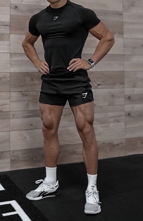 Muscular Outfit Men, Men’s Fitness Aesthetic, Gym Shark Outfit Men, Male Workout Outfits, Men’s Gym Fits, Men Gym Fits, Mens Gym Fits, Sport Outfits Men Gym, Men Fitness Aesthetic