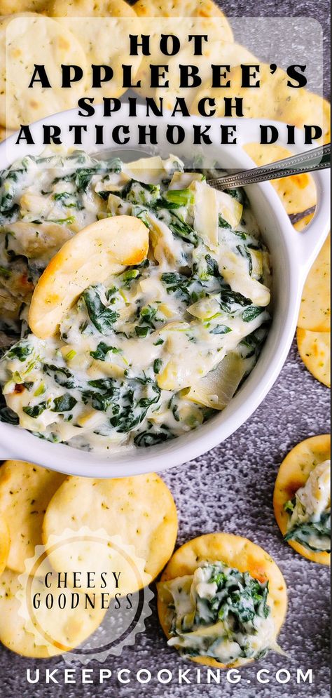 Alfredo Sauce Cream Cheese, Applebee's Spinach Artichoke Dip, Applebees Recipes, Best Spinach Artichoke Dip, Creamy Spinach Dip, Spinach Alfredo, Small Bites Appetizers, Spinach Artichoke Dip Recipe, Spinach Dip Recipe