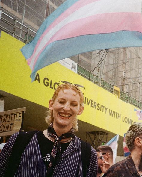 believe trans kids 🏳️‍⚧️ big cheesy bee grins at trans+ pride 2024 caught on film by the glorious @prishita_eloise 💗💫 #art #artist #queerillustrator #illustration #nonbinary #illustrationartists Trans Photoshoot, Gender Euphoria, Pride 2024, Trans Pride, On Film, Illustration Artists, Another World, Drawing Reference, Art Artist