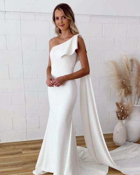 💍 Sleek Wedding Dress, Sweep Train Wedding Dress, Civil Wedding Dresses, Sleeve Wedding Dress, Wedding Dresses Satin, Satin Wedding, Long Sleeve Wedding, Elegant Wedding Dress, Wedding Dress Long Sleeve