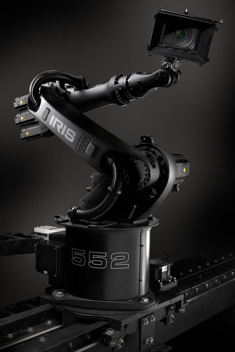 Image of Bot & Dolly’s Toto and IRIS Cinematic motion control system. Dolly Art, Industrial Robotic Arm, Robot Mechanics, Film Equipment, Boston Dynamics, Mechanical Arm, Industrial Robots, Futuristic Robot, Props Concept