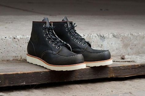 Black Red Wing Boots, Wing Boots, Moc Toe Boots, Red Wing Boots, Mens Fashion Rugged, Red Wing Shoes, Rugged Style, Toes Designs, Heritage Fashion