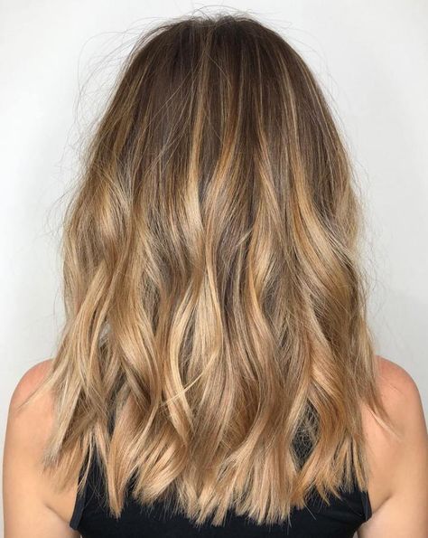 Dark Warm Bronde Balayage Hair Balayage Hair Dark Blonde, Balayage Hair Honey, Messy Hairstyle, Honey Balayage, Honey Blond, Balayage Blond, Bronde Balayage, Blond Balayage, Ombre Hair Blonde