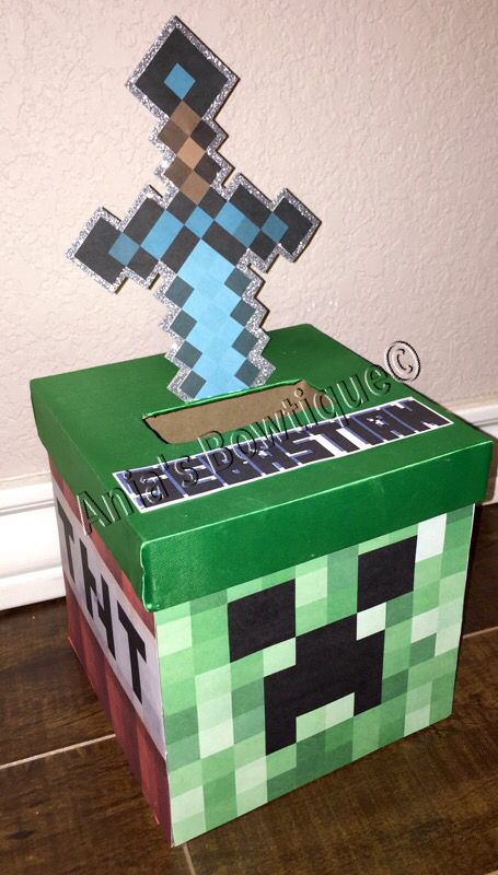 Minecraft Valentine, Diy Pirate Costume For Kids, Minecraft Valentines, Valentine's Boxes, Diy Costumes Kids Boys, Valentine Box Ideas, Valentines Day Box, Diy Valentines Box, Valentine Boxes For School