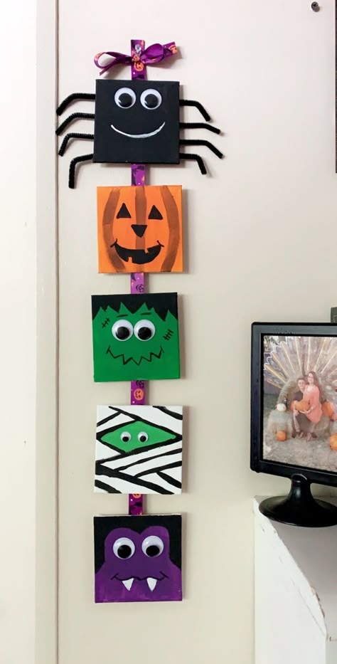 Bricolage D'halloween, Halloween Classroom Decorations, Bricolage Halloween, Halloween Crafts Preschool, Halloween Wood Crafts, Homemade Halloween Decorations, Halloween Classroom, Halloween Arts And Crafts, Adornos Halloween