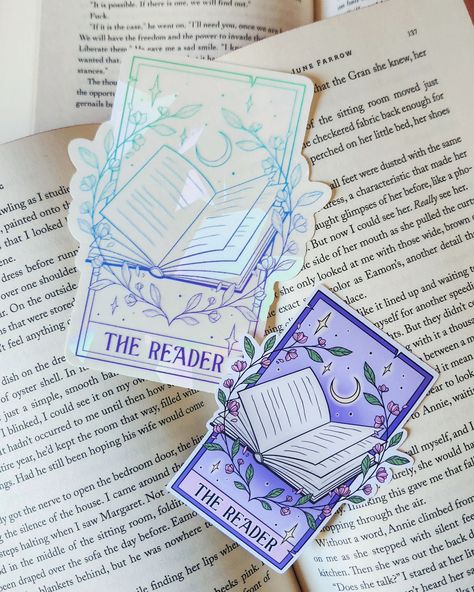 What have you all been reading this summer? Give me some recommendations! Tbh I've been so busy I haven't been reading much 📚 I did start the Duke and I since I've been on my Bridgerton kick. I absolutely love this mini collection I released recently of The Reader Tarot Cards, and just wanted to share them again with you all ✨️🌸 #bookish #tattoodesign #suncatchersticker Reader Tarot Card Tattoo, The Reader Tarot Card Tattoo, Reader Tattoo, The Duke And I, The Reader Tarot Card, Woman Inspiration, Tarot Card Tattoo, Winter Books, Card Tattoo