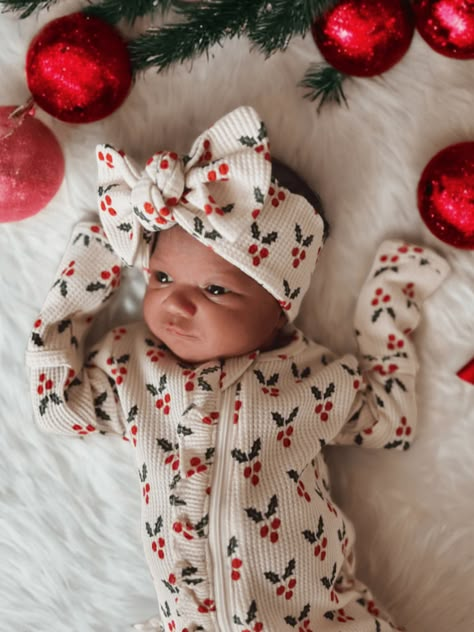 Have a holly jolly Christmas with our delightful holly print, bringing a touch of tradition and festive cheer to every little one's celebration this festive holiday season! Easy Zip for quick changes! 100% Organic Waffle Cotton Fold-over mitten cuff By: SpearmintLOVE Newborn Christmas Gifts, Newborn Christmas Outfit, Newborn Christmas Photos, My First Christmas Outfit, Have A Holly Jolly Christmas, Holly Print, Baby Christmas Photos, Baby Pictures Newborn, Baby Clothes Organization