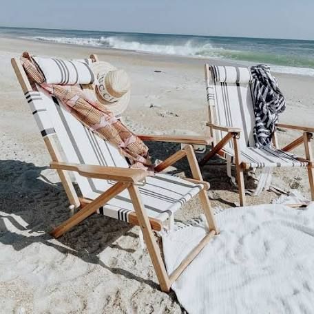 Best Beach Chair, Beach Chairs Portable, Beach Furniture, Beach Necessities, Outdoor Canvas, Beach Chair, Beach Umbrella, Natural Wood Finish, Beach Picnic