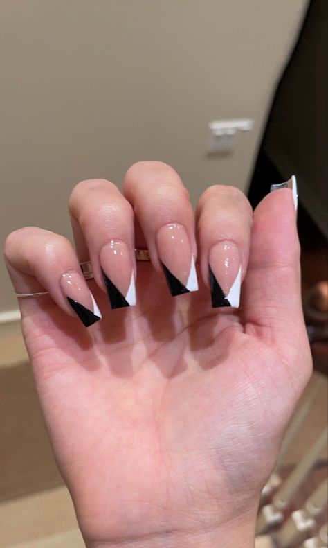 Acrylics Square Medium, Medium Gel Nail Designs, Simple Nail Designs Square Medium, Nails Ideas Square Medium, Cute Nails Square Medium, Square Gel Nails Medium, Nails Inspiration Square Medium, Cute Square Nails Medium, Simple Acrylic Nails Square