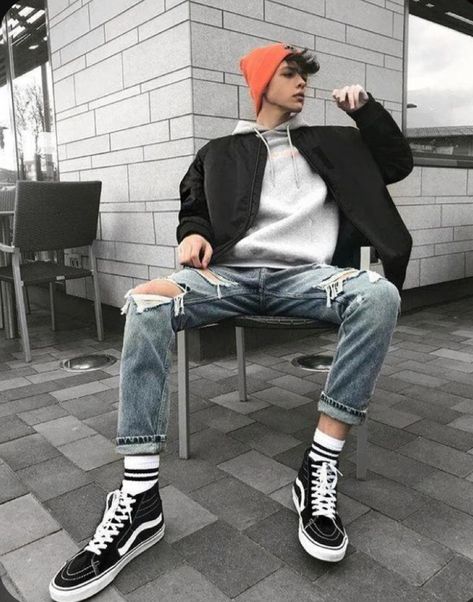 Styl Grunge, Vintage Man, Pastel Outfit, Mens Fashion Streetwear, Foto Poses, Mens Fashion Classy, Stylish Mens Outfits, Streetwear Men Outfits, Men Fashion Casual Outfits