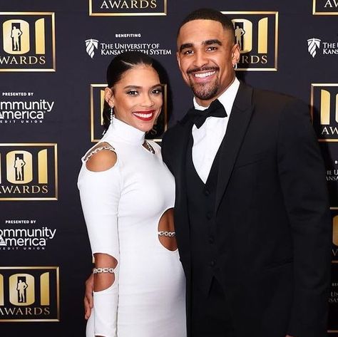 @blackloveadvocate on Instagram: "“Philadelphia Eagles Quarterback Jalen Hurts and his girlfriend Bryonna Burrows.” #JalenHurts #BryonnaBurrows #Blacklove #PhiladelphiaEagles #Blackloveisbeautiful #Eagles #Blackloveisreal #Itsaphillything #Blackcouples #Eaglesnation #Blackcouple #FlyEaglesFly #Philadelphia #Love #Phillygram #Philly #Rolltide #OmegaPsiPhi #NFL #PhillyPhilly #Melanin #Nationalfootballleague #Phillylove" Jalen Hurts Girlfriend, Jalen Hurts, Fly Eagles Fly, Black Couples Goals, Philadelphia Eagles, National Football League, Black Love, Eagles, Stylish Accessories