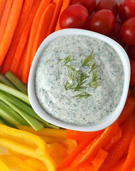 This is the perfect creamy vegan veggie dip to serve at a party, a potluck, or just for snacking on at home. It's nut-free, dairy-free, oil-free, and delicious! #veganchipdip #vegandip #dairyfreedip #veganveggiedip Vegan Veggie Dip, Dairy Free Veggie Dip, Vegan Dip Recipes, Vegan Dressings, Vegetarian Dip, Vegan Chips, Dairy Free Dips, Vegan Appetizers Recipes, Vegan Dip