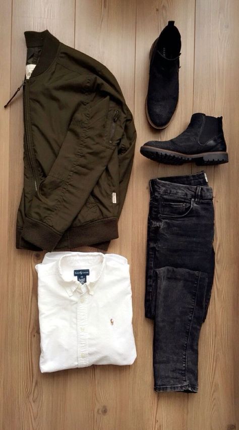 Jeans Outfit Men, Mens Casual Outfits Summer, Black Jeans Men, Men Fashion Casual Shirts, Hipster Man, Mens Casual Dress Outfits, Men Stylish Dress, Outfit Grid, Fashion Suits For Men